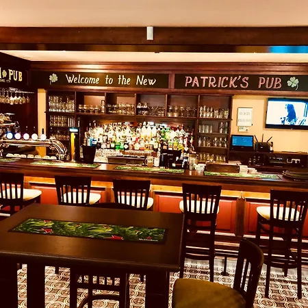 Patrick's Pub Fogadó
