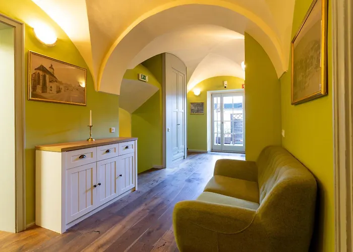 Patrick's Pub * מריבור